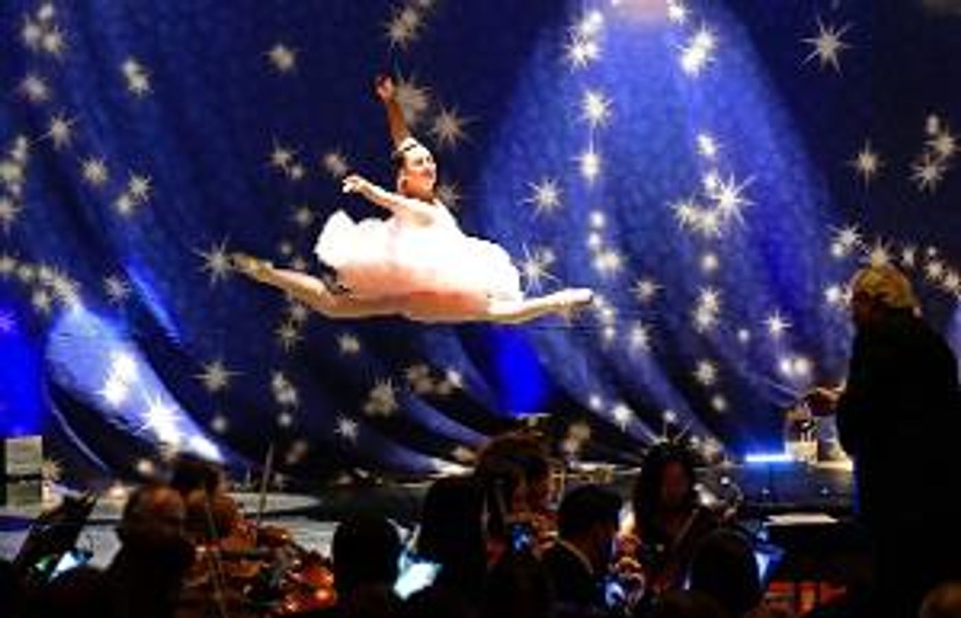 CONCERTO DI NATALE Celebrates The Holiday Season In Song And Dance  Image
