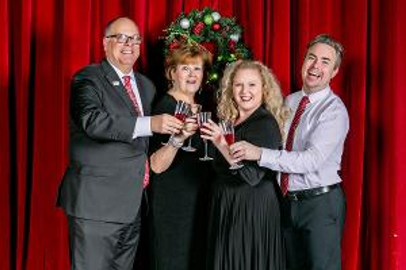 HOORAY FOR HOLIDAYS Comes to Theatre Arlington  Image