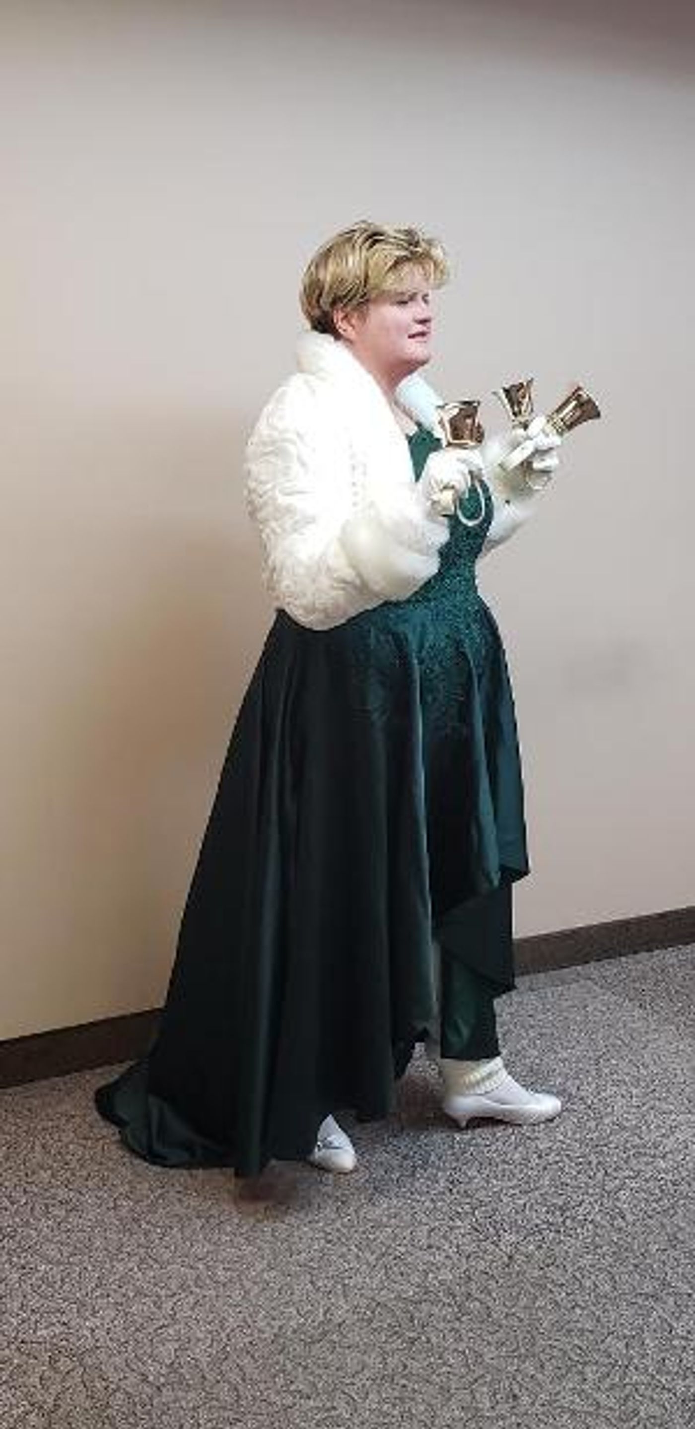 Neesa Hart's Belles And Beaus Elite Handbell Quartet Announced For 2019 Kings Dominion Winterfest  Image