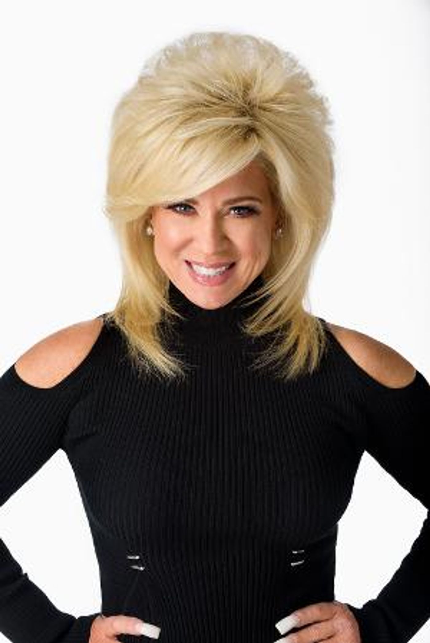 Theresa Caputo Live! The Experience Comes To The Duke Energy Center  Image