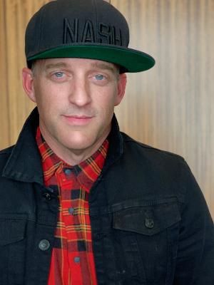 Keifer Thompson Of THOMPSON SQUARE Announces First Ever Comedy Tour  Image