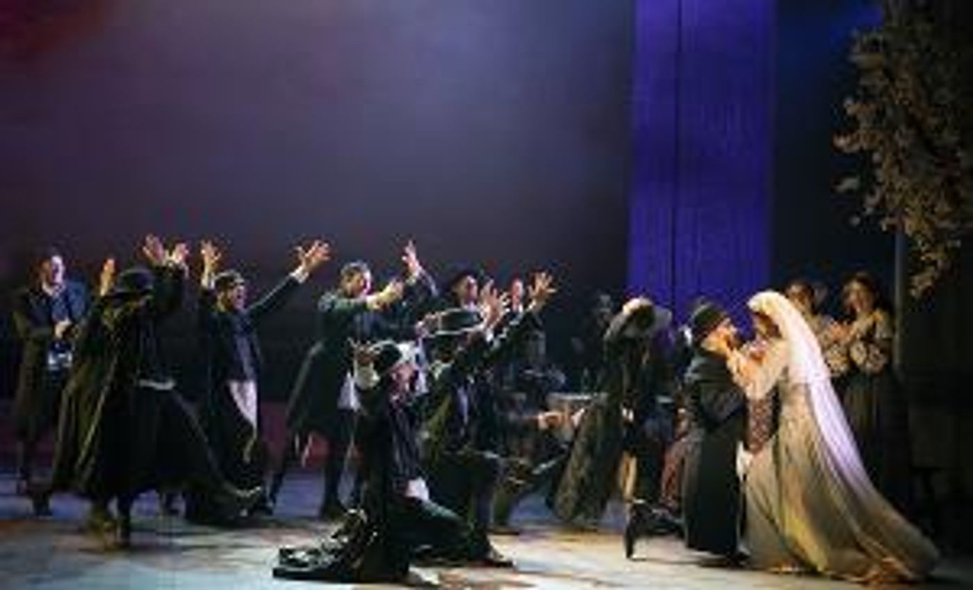 Broadway's FIDDLER ONE THE ROOF Brings Tradition To Keller Auditorium In January  Image