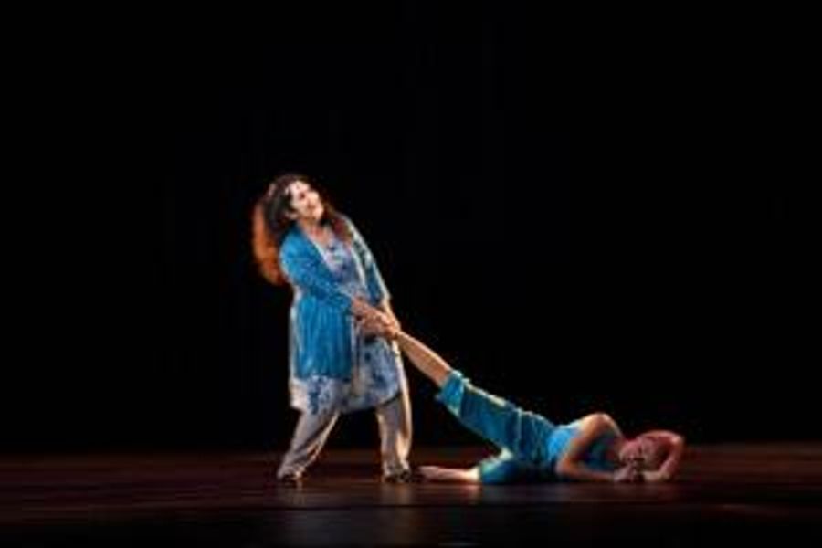 Louise Reichlin & Dancers Present New York Premiere Of A JEWISH CHILD'S STORY Image