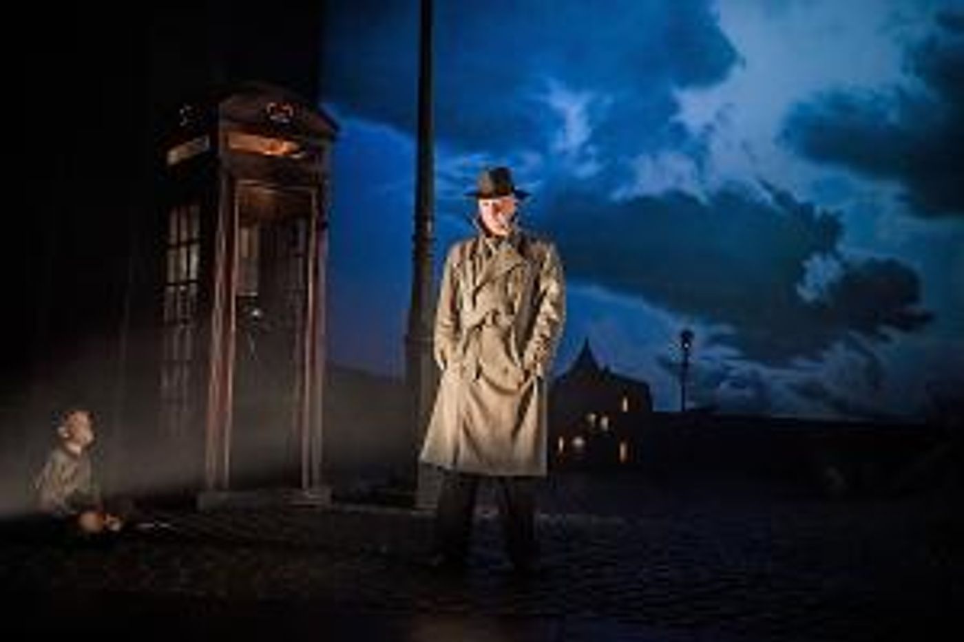 Casting Announced For AN INSPECTOR CALLS at Theatre Royal  Image