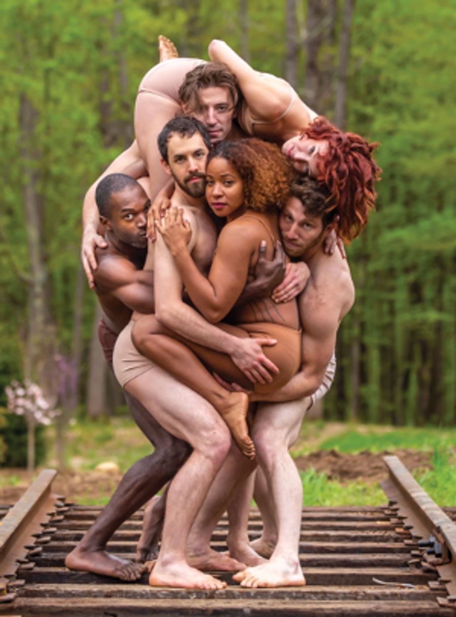 Pilobolus Returns to Popejoy Hall This March  Image