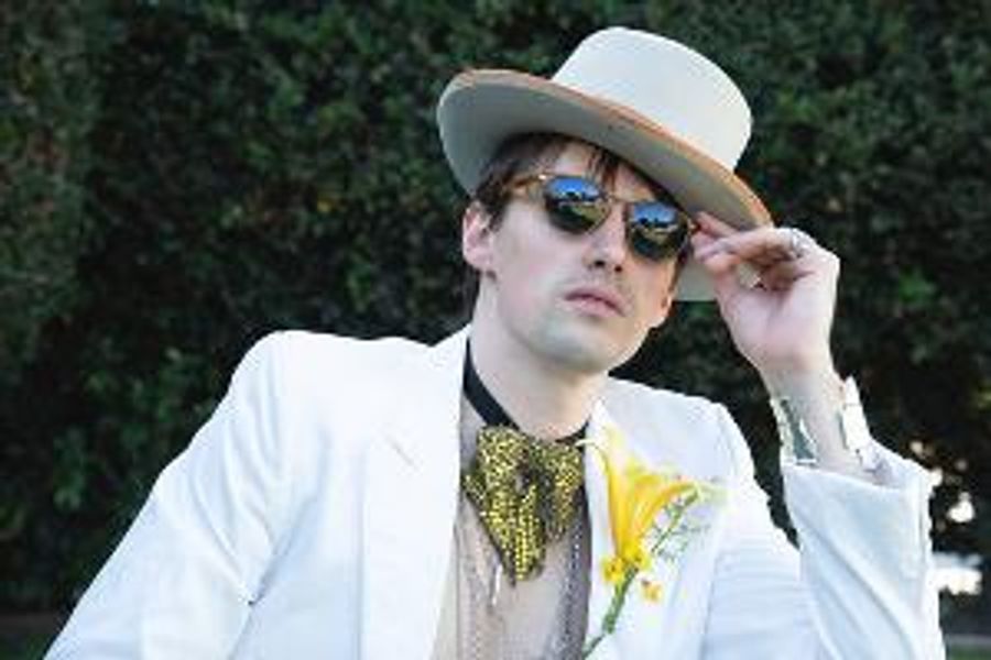 HADESTOWN Star Reeve Carney Begins Green Room 42 Spring Residency Next Month Image