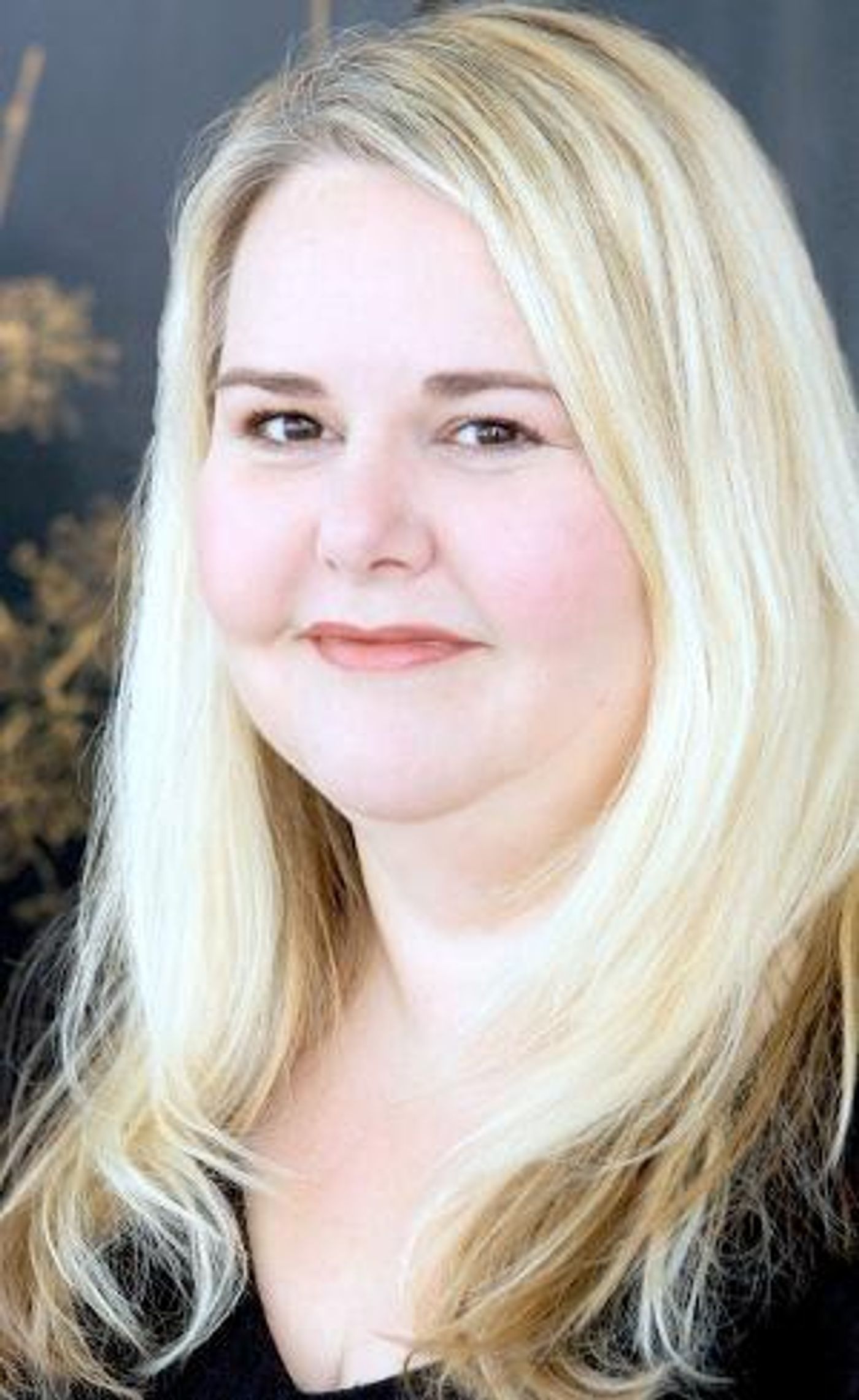 White Theatre Presents A MIDSUMMER NIGHT'S DREAM  Image