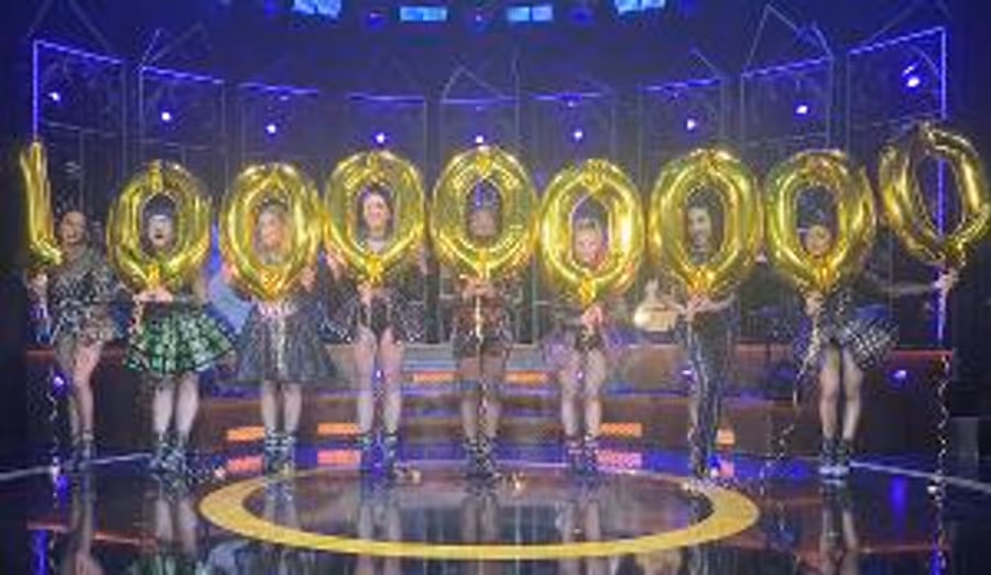 SIX Hits 100,000,000 Spotify and Apple Music Streams; Second Only to HAMILTON in Musical Theatre Genre Image