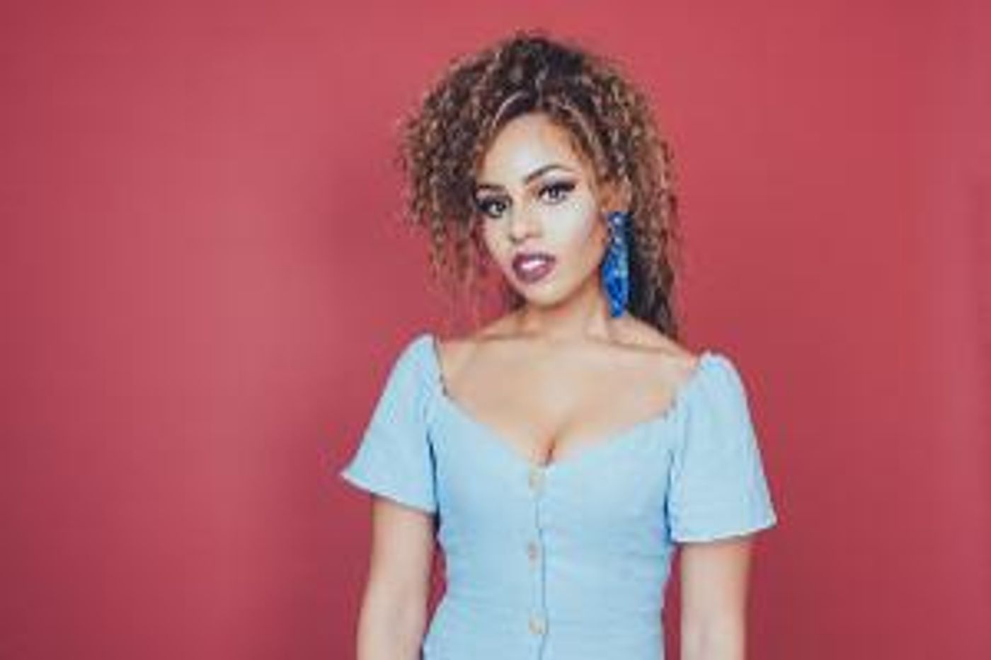 Lauren Henderson's THE SONGBOOK SESSION Out April 24  Image