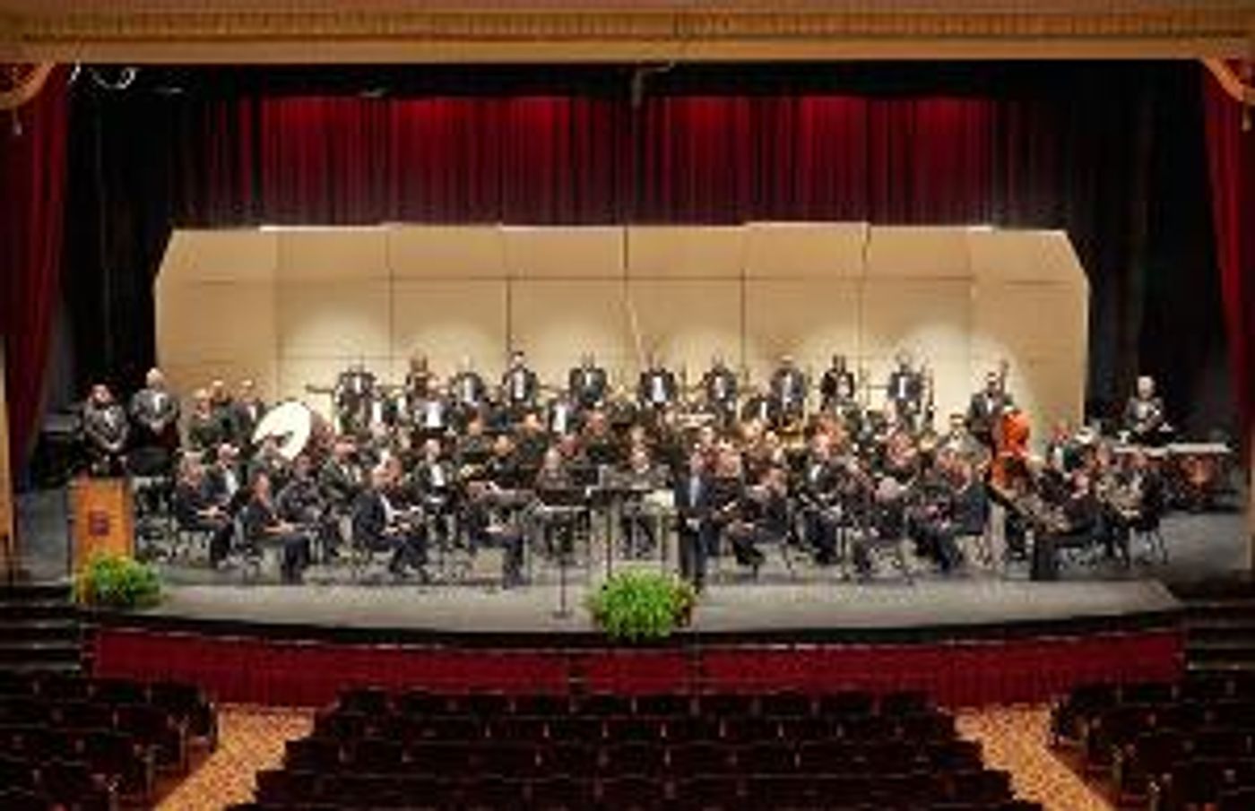 Lakeshore Wind Ensemble To Be Fully Private In June; Conductor Search Is Underway  Image