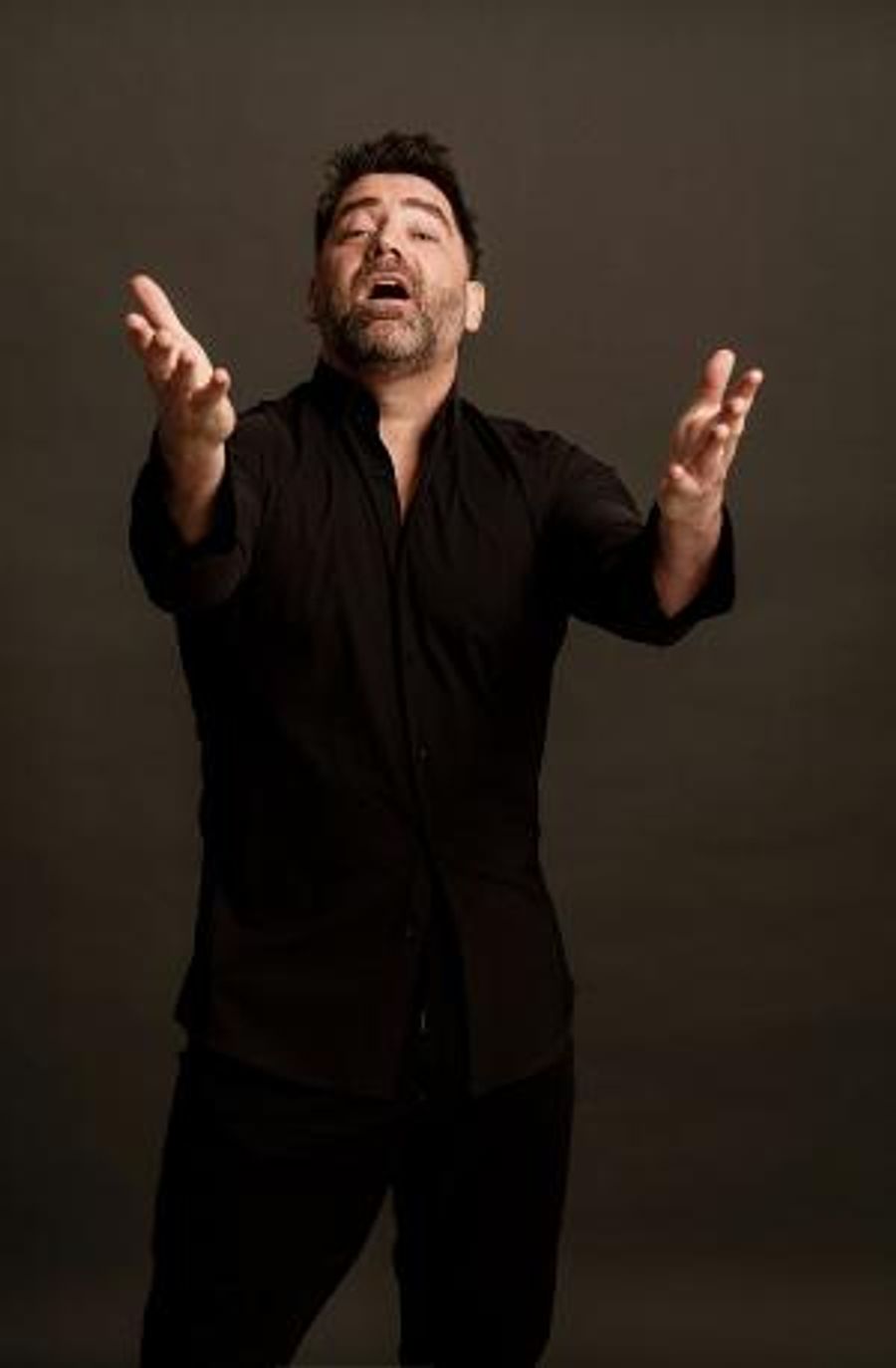Singer Brian Kennedy Hosts 2nd Live Facebook Concert On July 18  Image