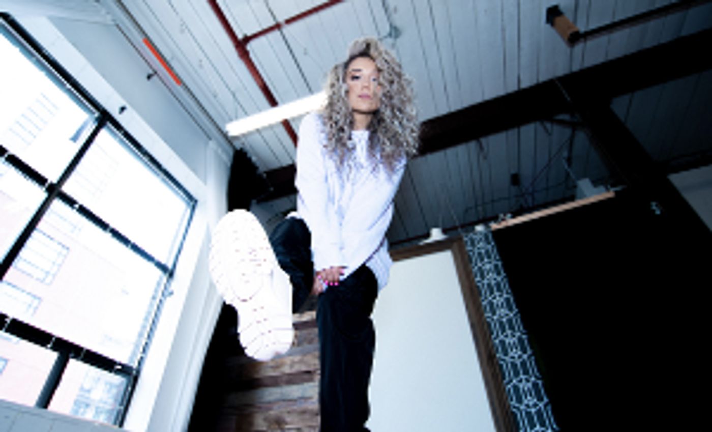 BROOKLXN Releases Energetic New Single 'Thirsty'  Image