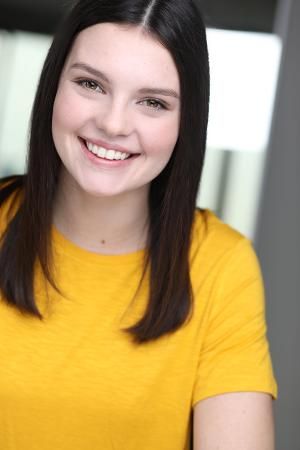 Desert Stage Theatre Academy Presents CENTER STAGE With Cate Carlino  Image