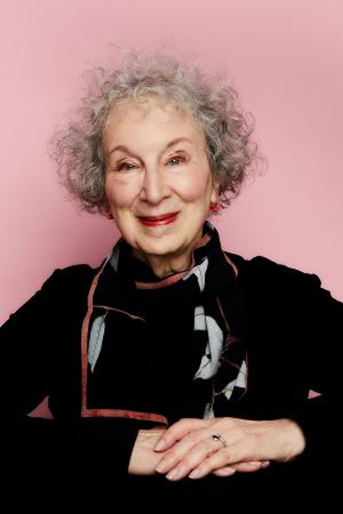 THE HANDMAID'S TALE Author Margaret Atwood To Speak At Chicago Humanities Festival  Image