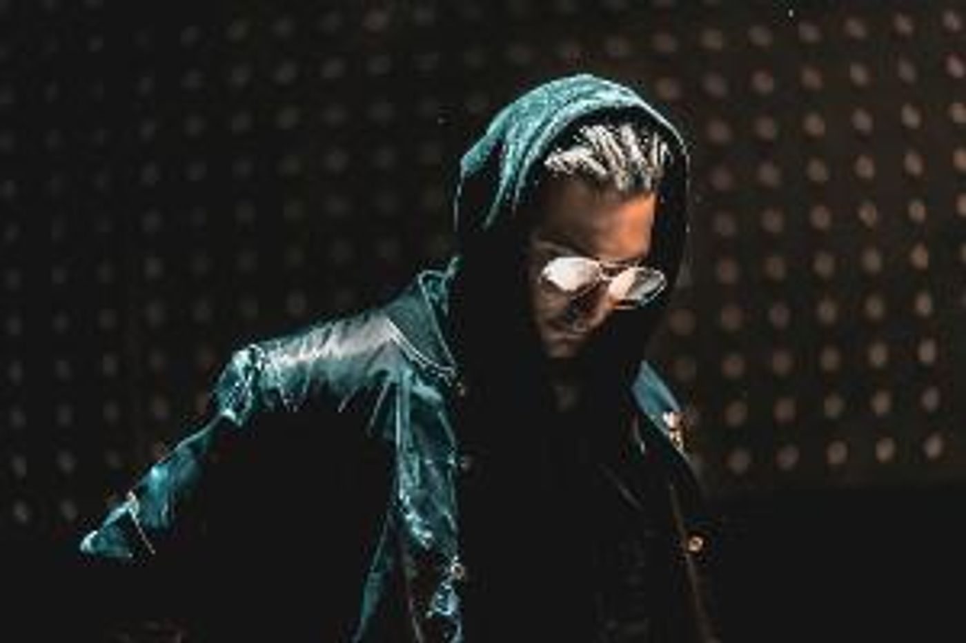 Multi-Platinum Selling Dj/ Producer Shaun Frank Shares 'Take Me Over' Single  Image