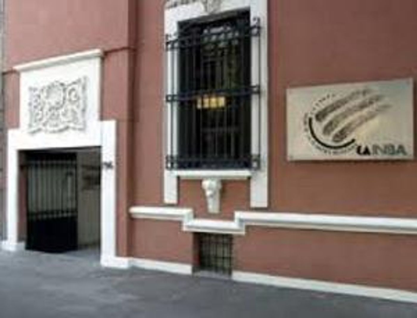 El Salón De La Plástica Mexicana Abre Nuevamente Sus Puertas A Los Visitantes  Image