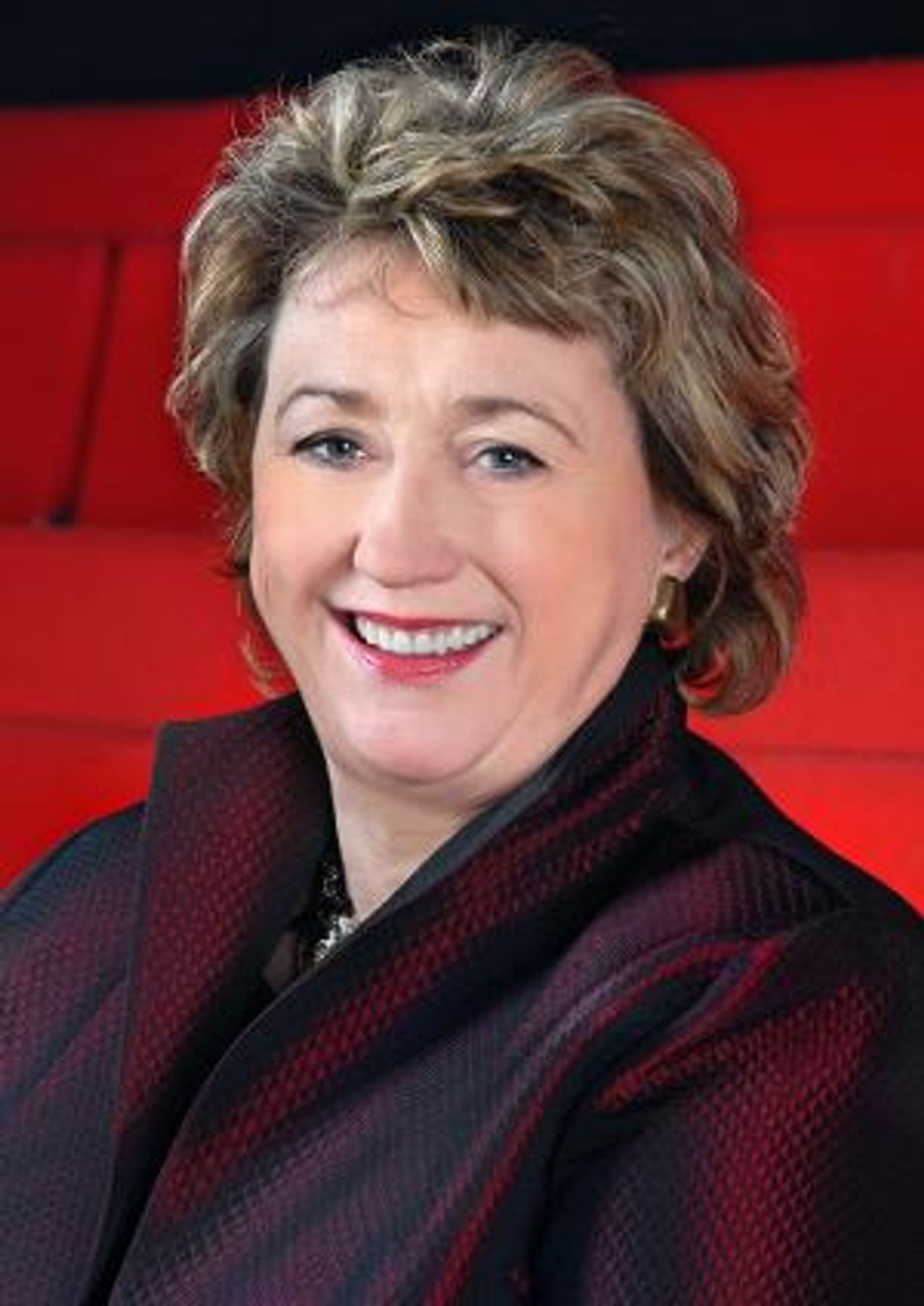 Dame Rosemary Squire To Present Martha Richards With 2020 Women In the Arts & Media Coalition VintAge Award  Image