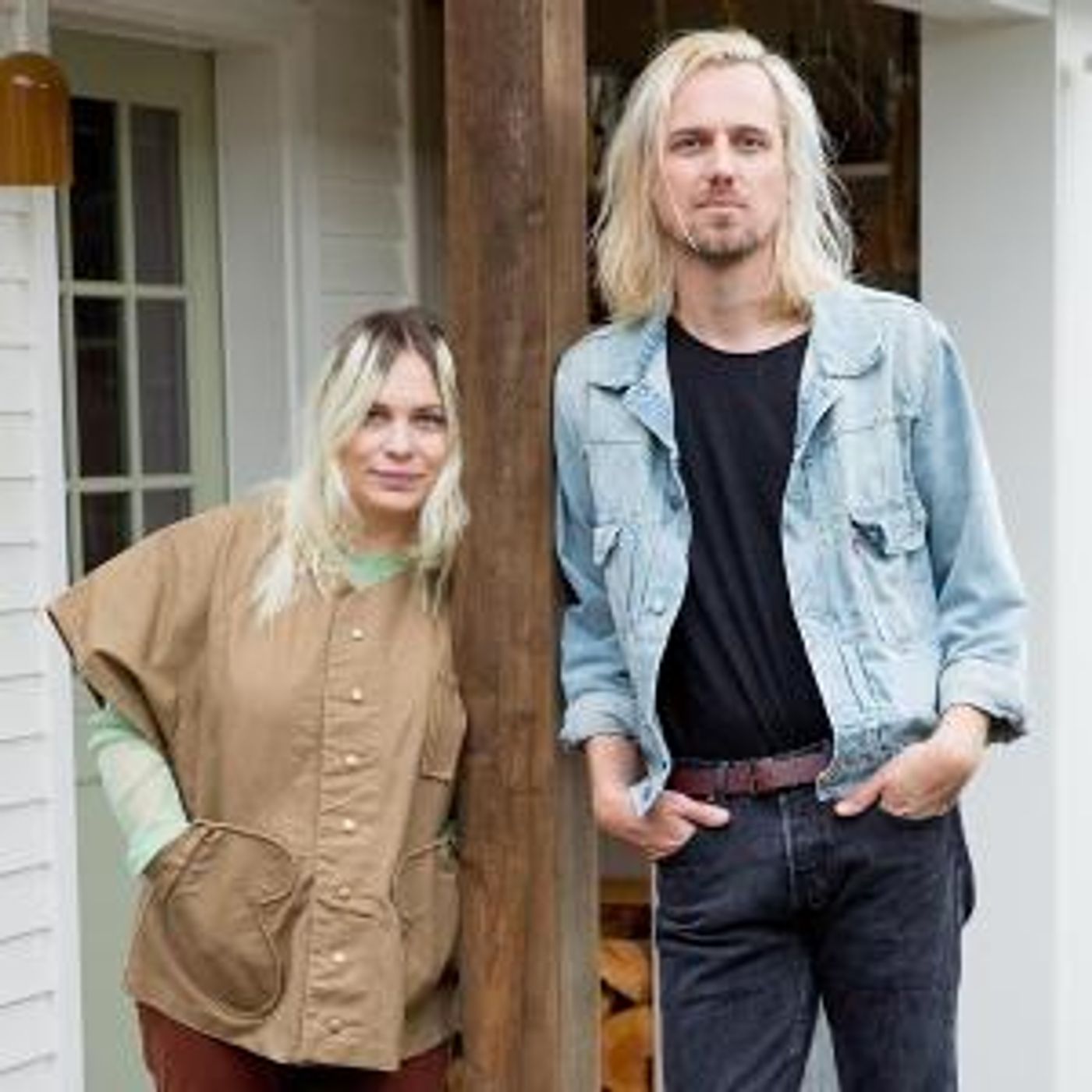 The Head And The Heart Release Live Performance Video Of 'Honeybee' With Artists Den Digital Series  Image