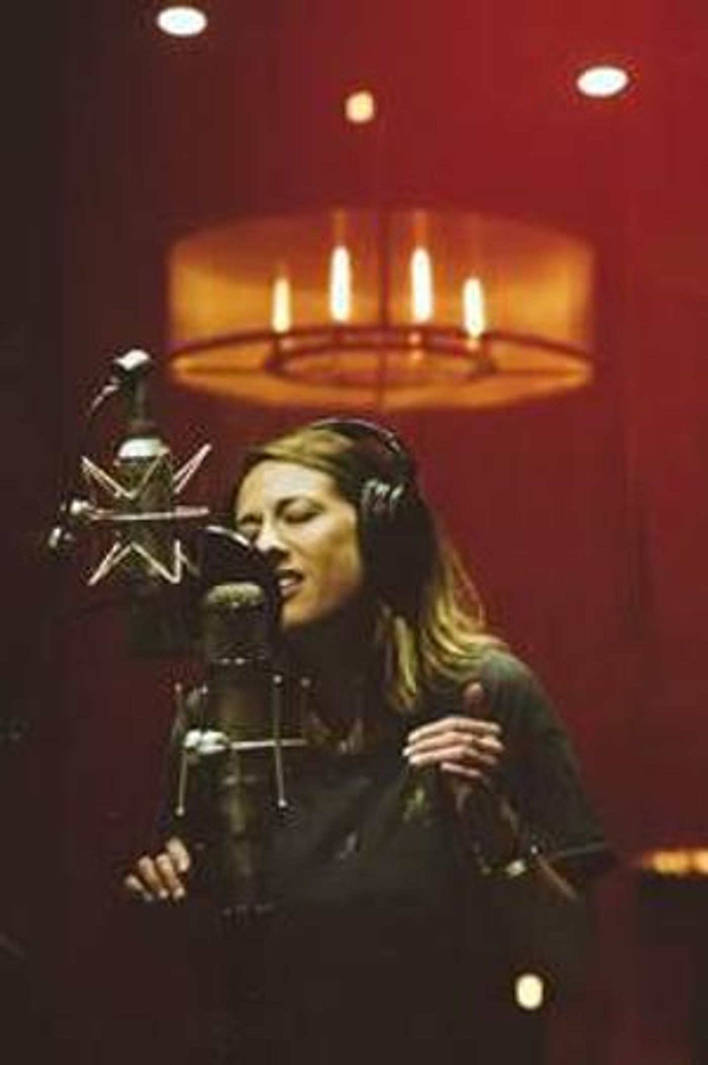 Lisa St Lou Releases 'I've Seen The Light'  Image