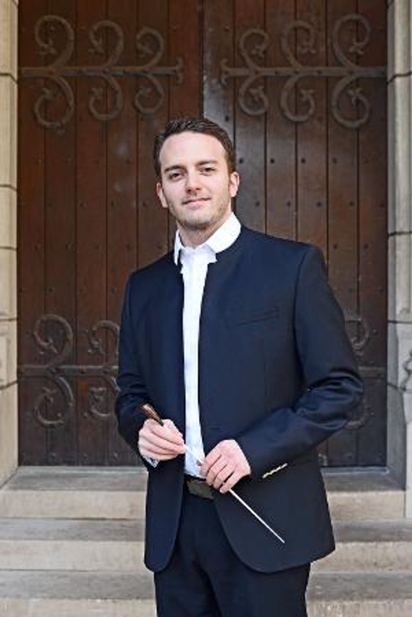 Roberto Kalb Named 2021 Georg Solti Career Assistance Award Winner  Image