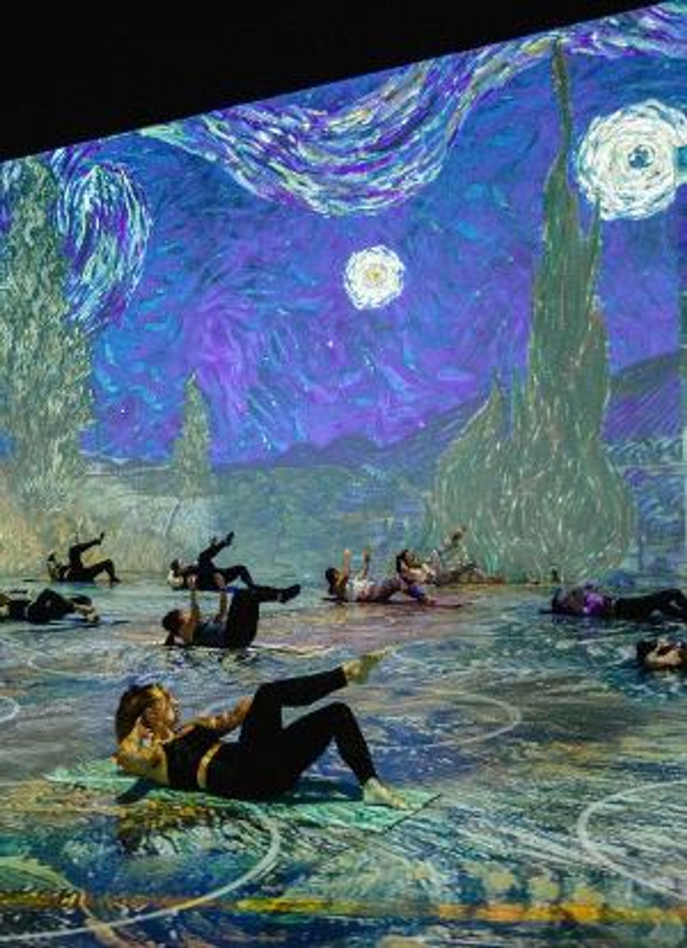 IMMERSIVE VAN GOGH San Francisco Launches Yoga Classes  Image