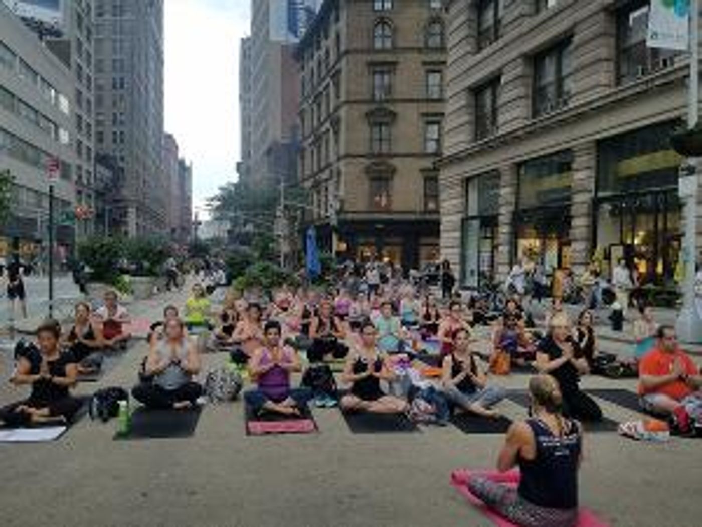 Flatiron BID's Fitness Series Returns: In-Person Classes Resume On The Flatiron Plazas & Hotel Rooftops  Image