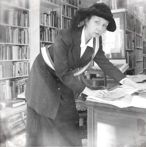 History At Play, LLC Presents LUCY BURNS: SUFFRAGE!  Image