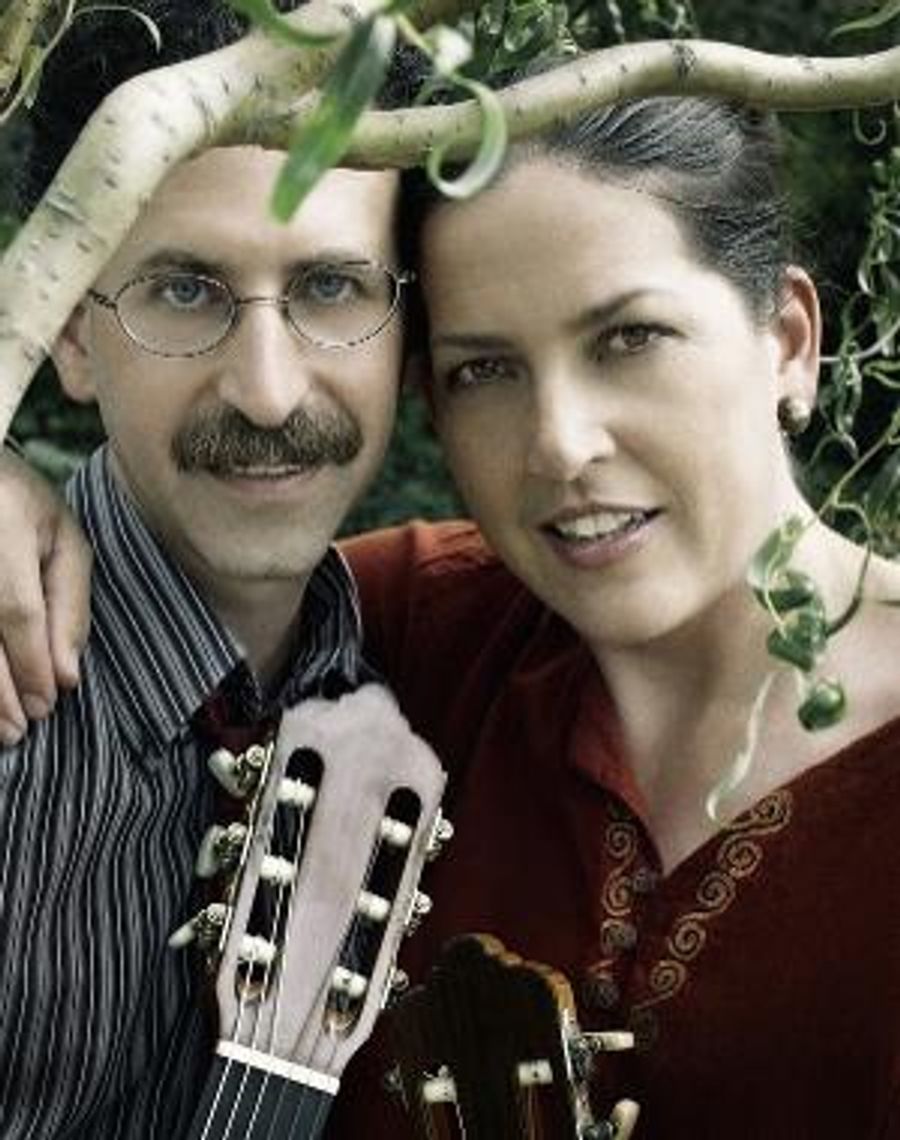 Newman & Oltman Guitar Duo to Appear at Americas Society Piazzolla at 100, and Binelli at 75 Concert Image
