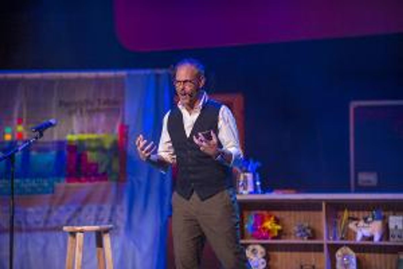 ALTON BROWN LIVE - BEYOND THE EATS is Coming To The North Charleston PAC in February  Image