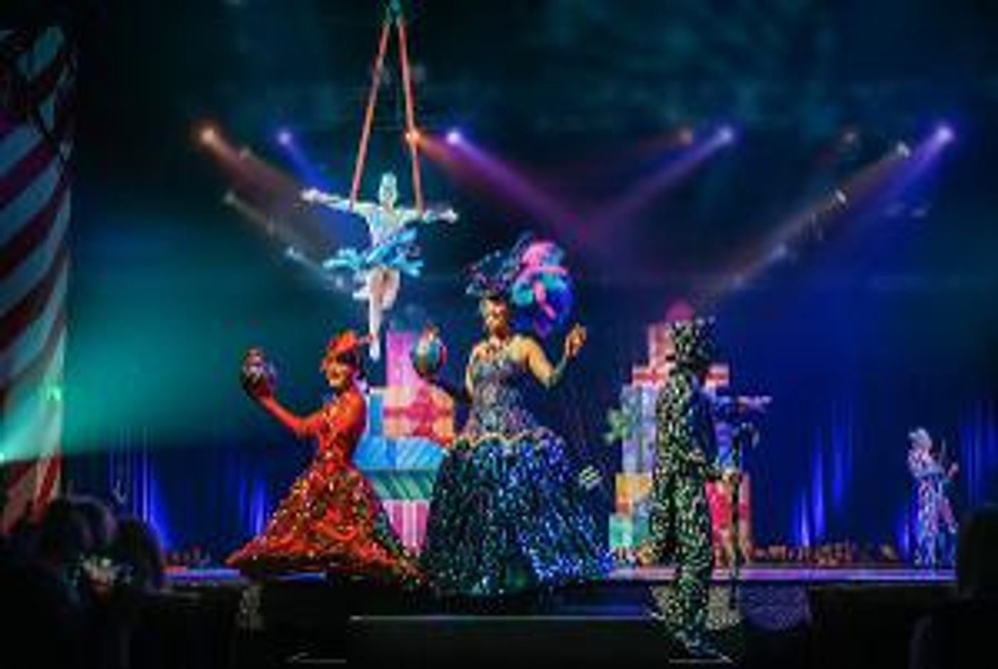 CIRQUE DREAMS HOLIDAZE Will Be Performed at the North Charleston PAC in December  Image