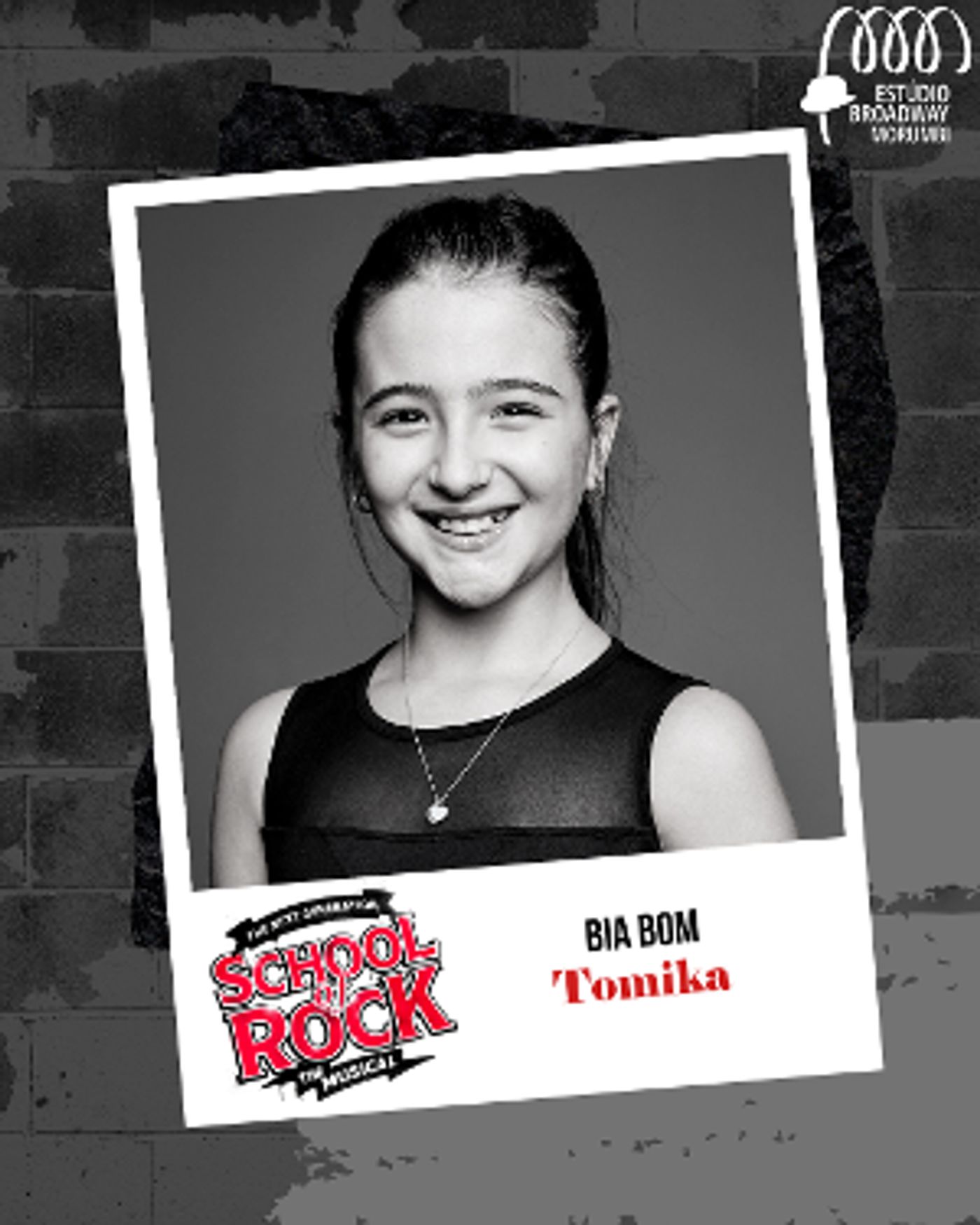Bia Bom Estreia Como Tomika Em SCHOOL OF ROCK  Image