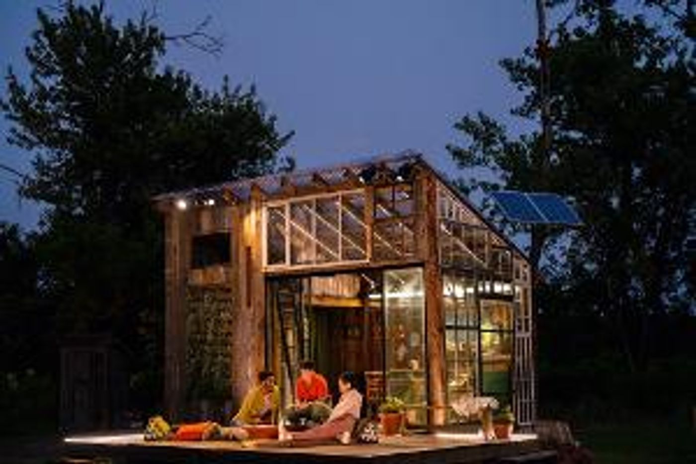 TheaterWorks Hartford Extends Amy Berryman's WALDEN To August 29  Image