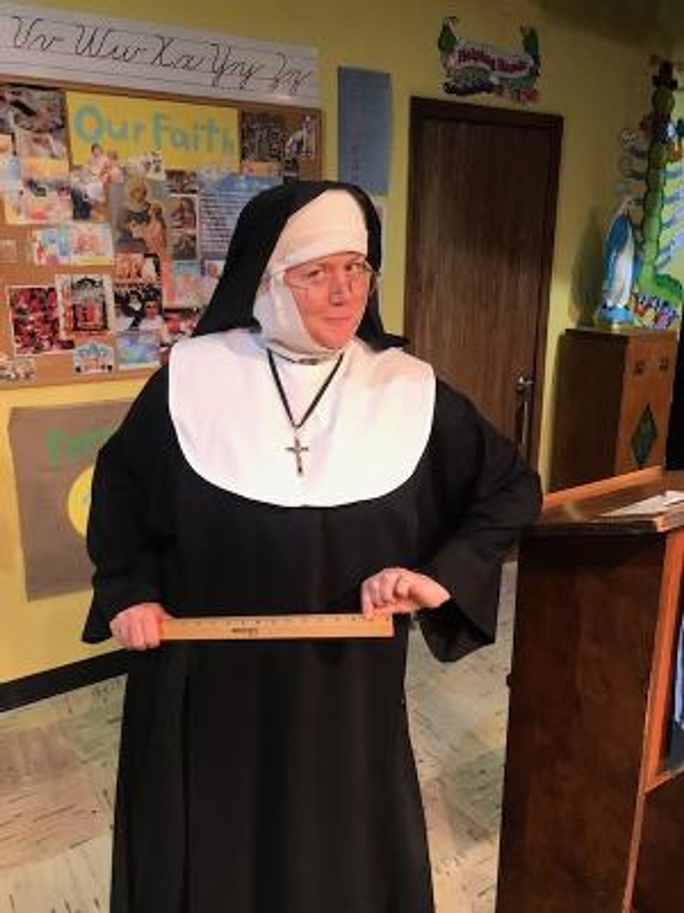 Second City Actress Jenna Steege Joins The Cast Of LATE NITE CATECHISM In Chicago  Image