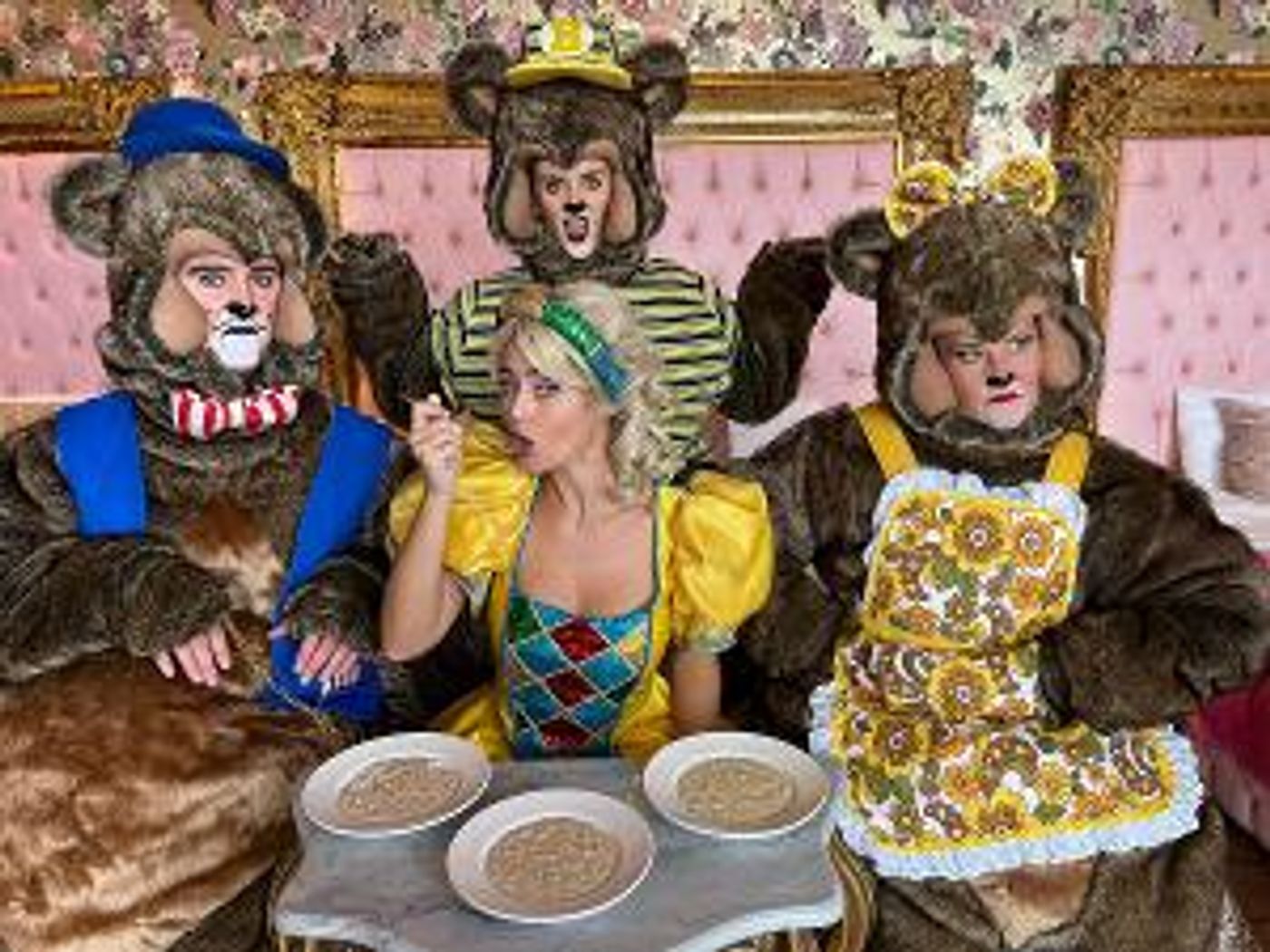 St Helens Theatre Royal Launch Christmas Panto GOLDILOCKS  Image
