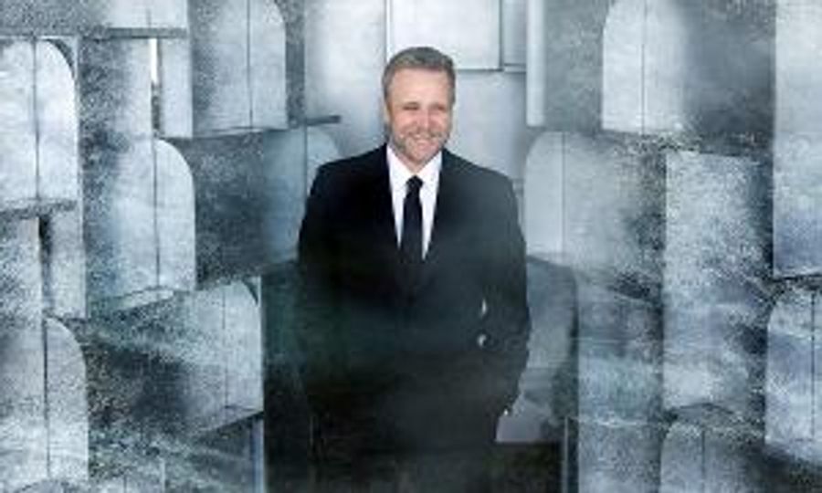 Van Wezel Announces Rescheduled Date For Michael Londra's CELTIC YULETIDE Image