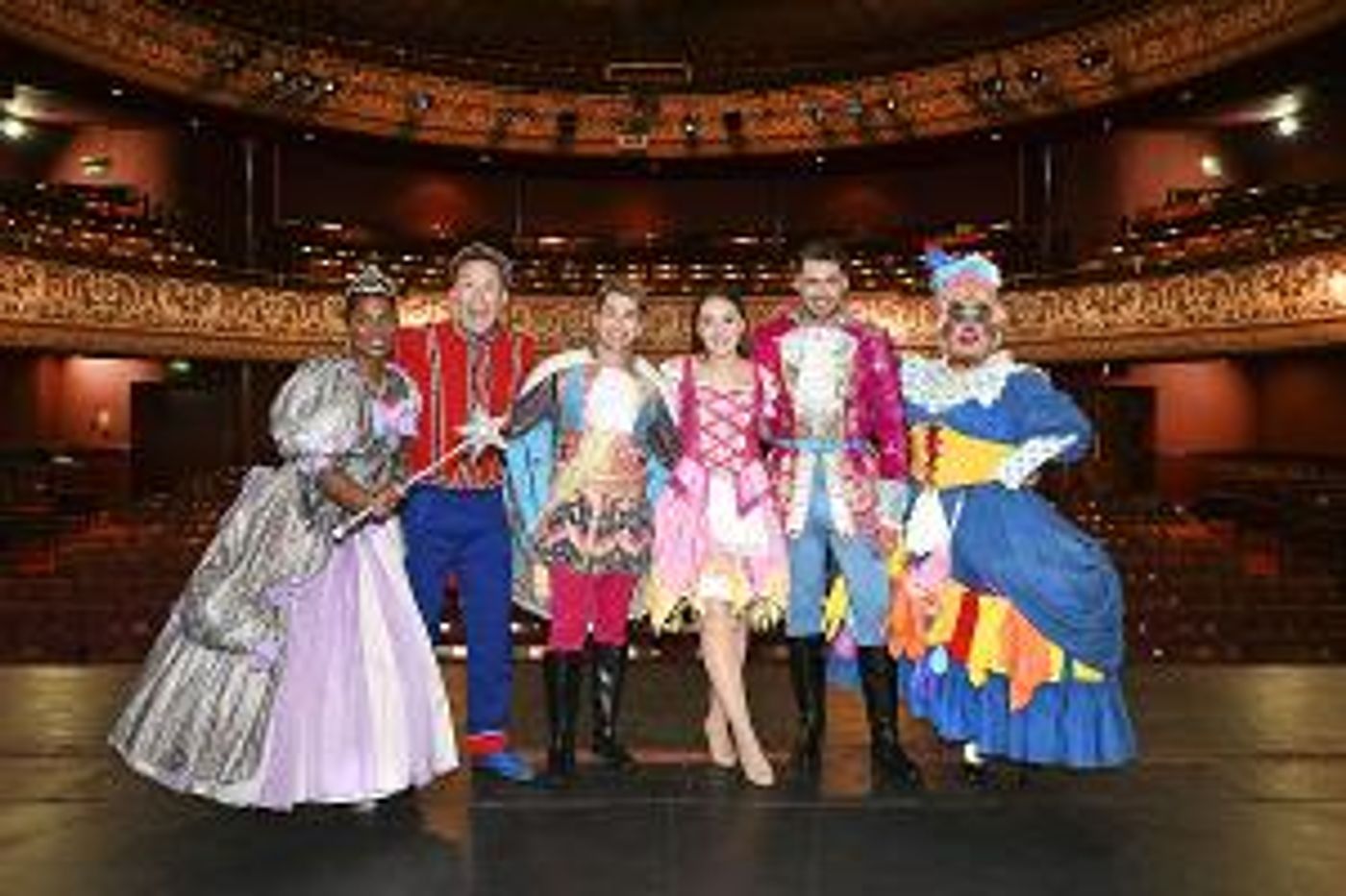 Full Cast, Crew And Creative Announced For CINDERELLA Panto at Wolverhampton Grand  Image