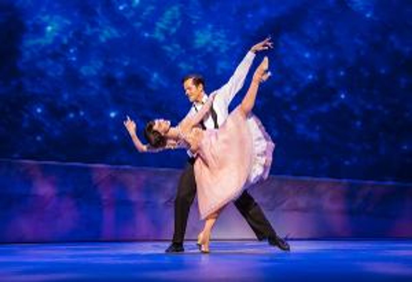 Robert Fairchild and Leanne Cope to Lead AN AMERICAN IN PARIS Australian Tour  Image