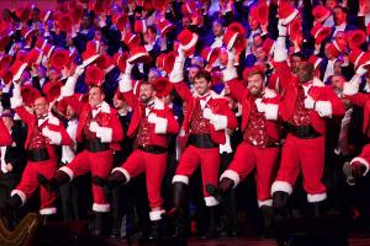 San Francisco Gay Men's Chorus Celebrates Holiday Season With Series Of Concerts  Image