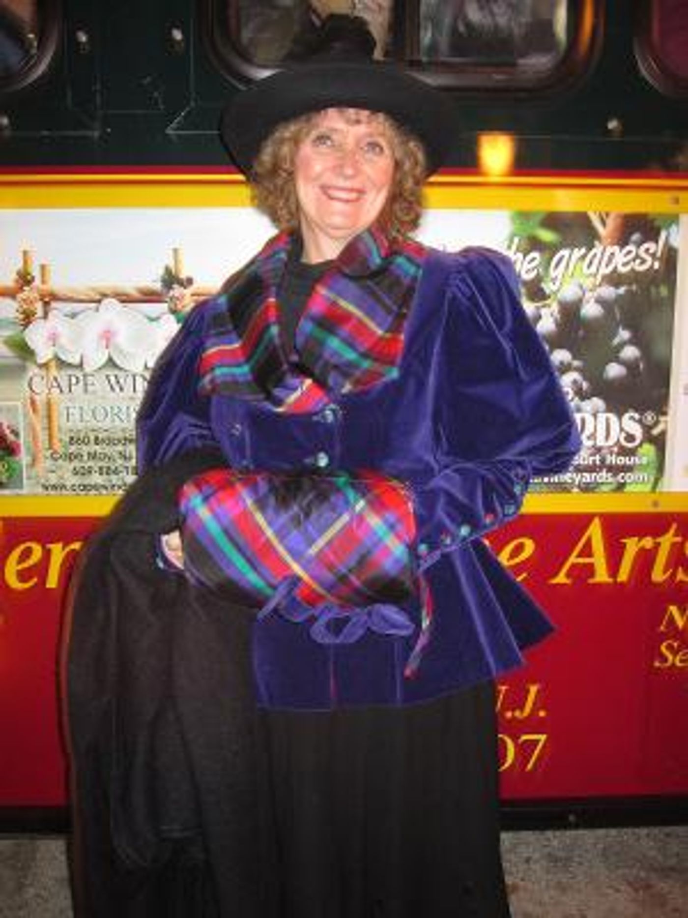 MAC And East Lynne Theater Company Present GHOSTS OF CHRISTMAS PAST TROLLEY RIDES  Image