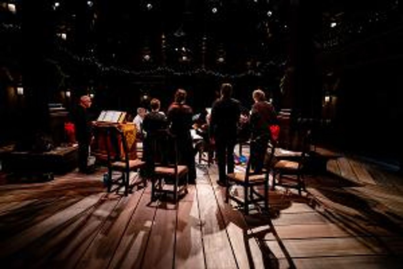 Folger Holiday Shows Return To Live Performances!  Image