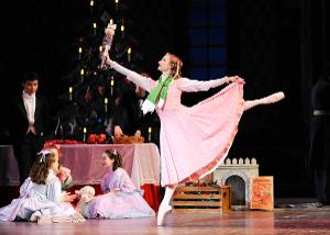 Pittsburgh Ballet Theatre Presents Sensory-Friendly Performance of THE NUTCRACKER  Image