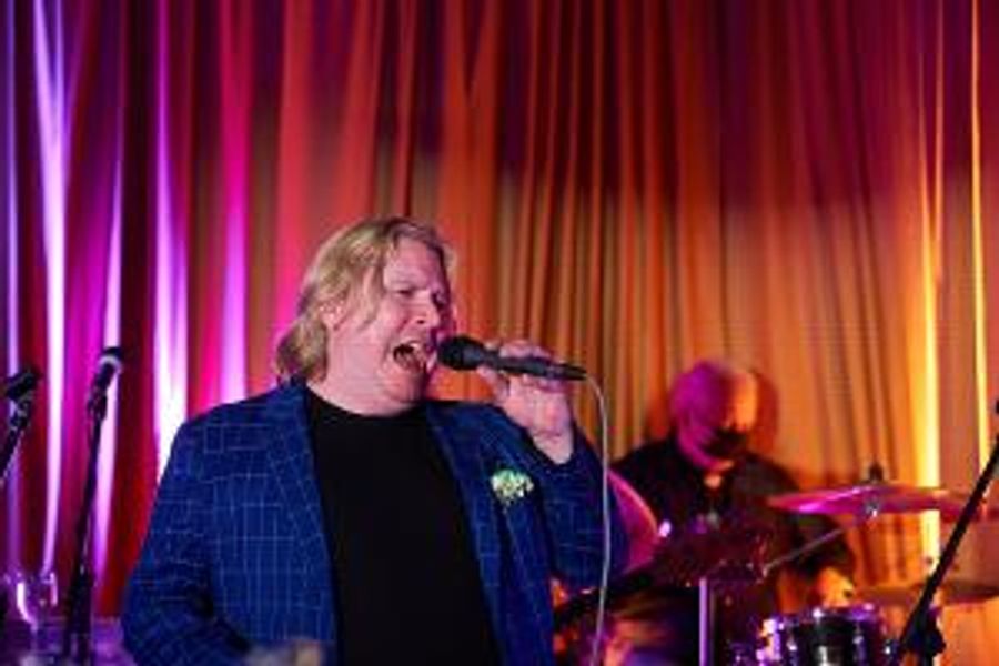 Colm Reilly Headlines NY Irish Center's Holiday Concert This Month  Image