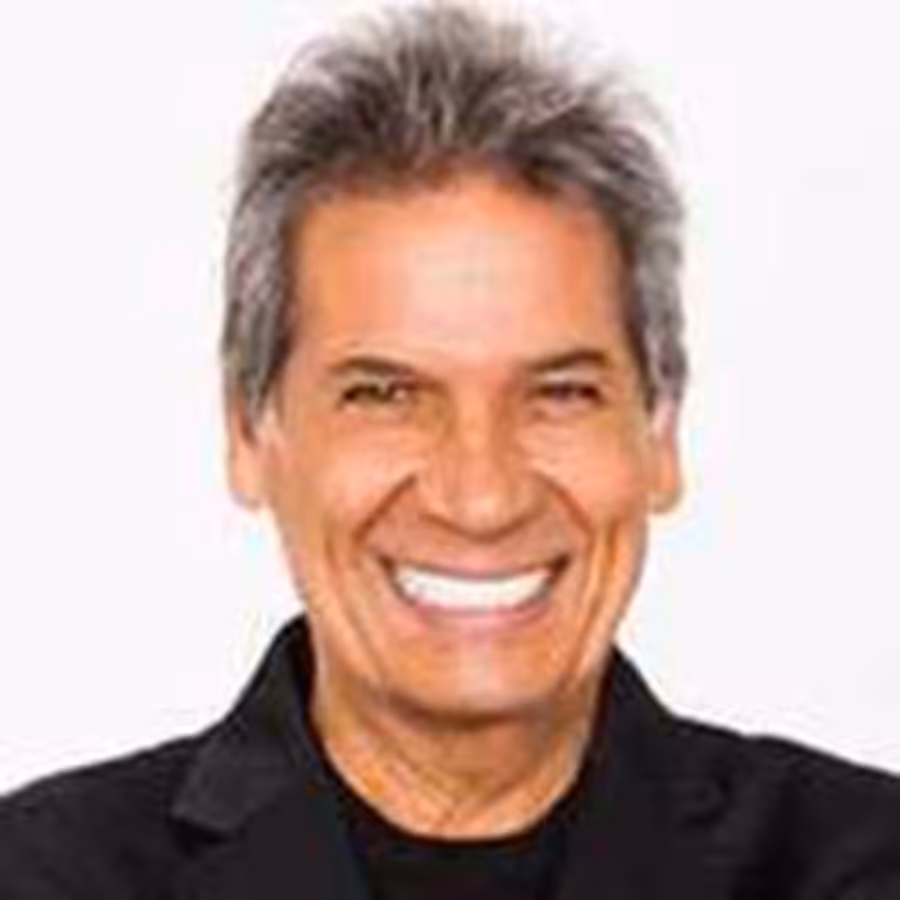 Bobby Collins Comes to Comedy Works South This Month Image