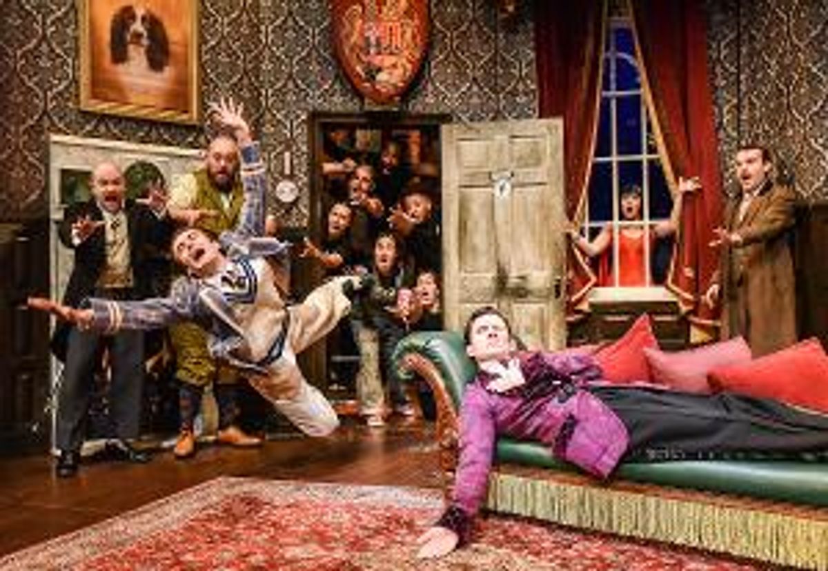 THE PLAY THAT GOES WRONG Announces New UK Tour For 2022 | BroadwayWorld