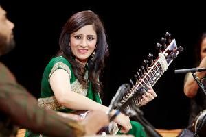 Opera North Commissions Sitarist Roopa Panesar For New Music Biennial 2022  Image