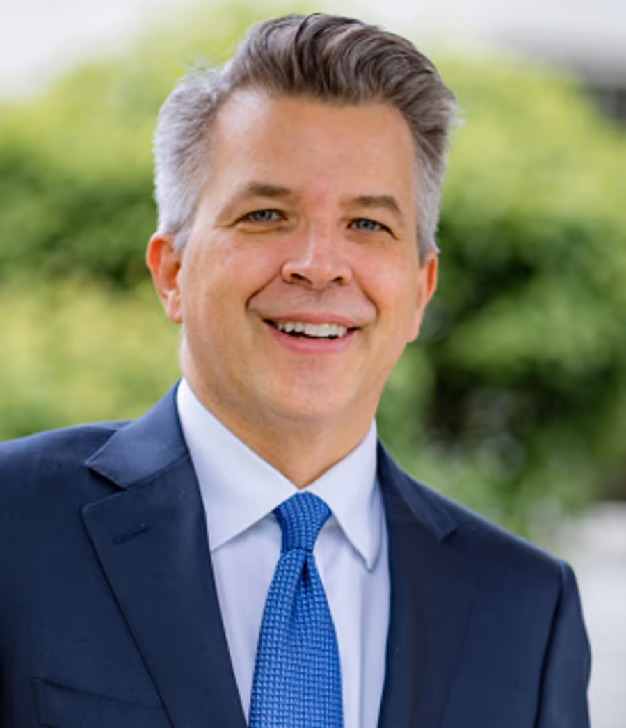 World Renowned Violinist Michael Ludwig Performs With Philadelphia Youth Orchestra Image