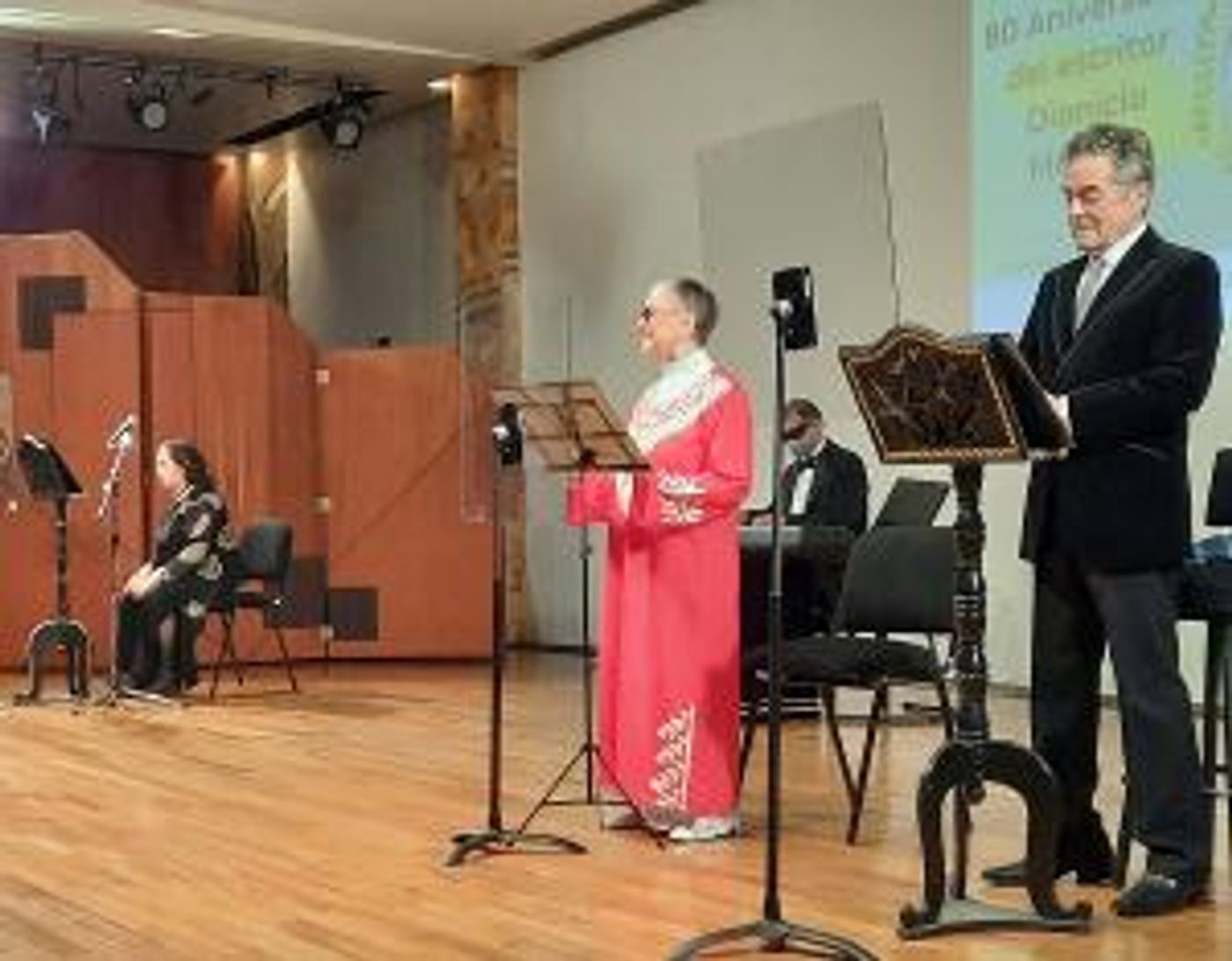 Con Retrato A Lápiz, Rinden Homenaje Al Poeta Tabasqueño Dionicio Morales  Image