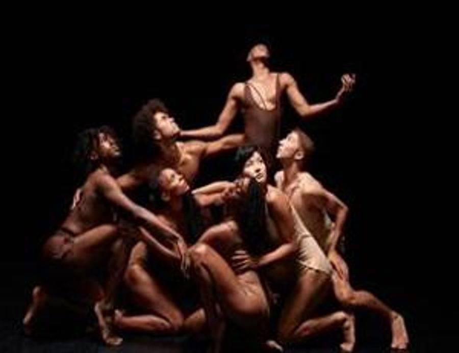 Alvin Ailey American Dance Theater Leaps Back Onto The Paramount Stage Image