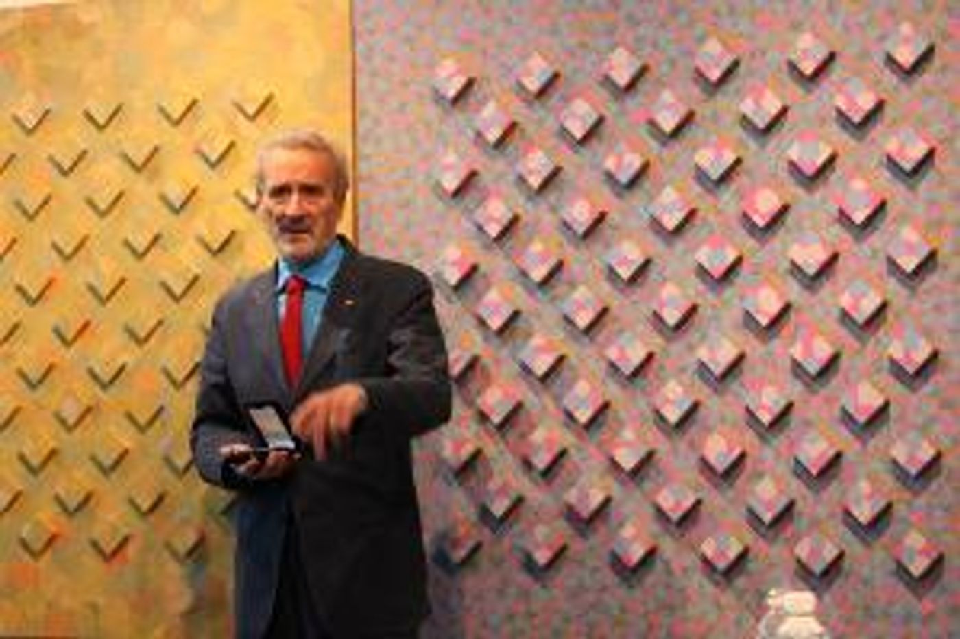 Vicente Rojo Recibirá Homenaje Póstumo Con Una Gran Muestra Retrospectiva Y La Edición De Un Libro  Image