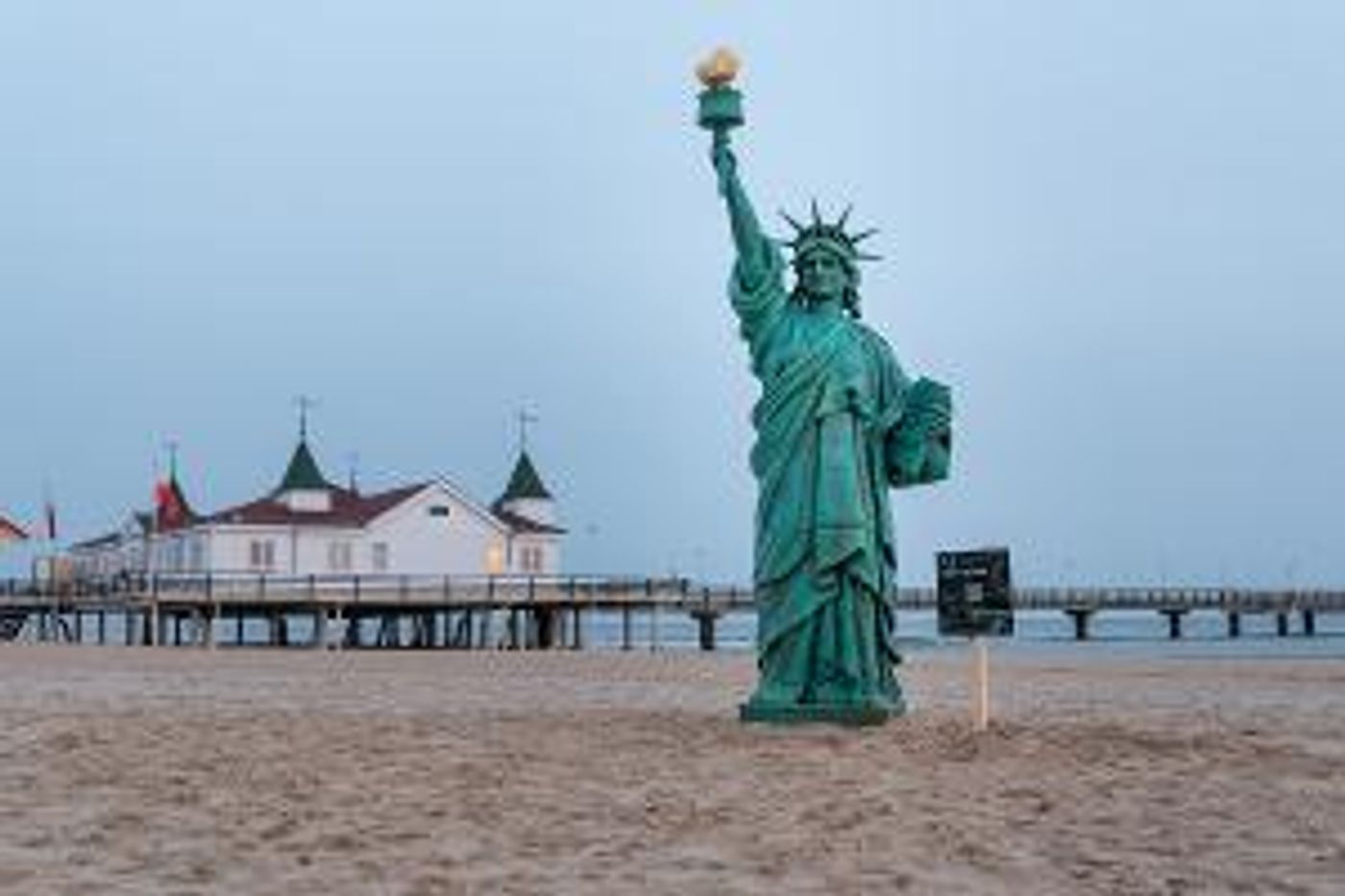 New York Philharmonic Orchestra Named Ambassadors For Peace  Image